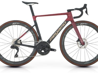 Vélo MEGAMO PULSE 15 CW Shimano 105 Di2 12V + roues carbone 2025 Black Red