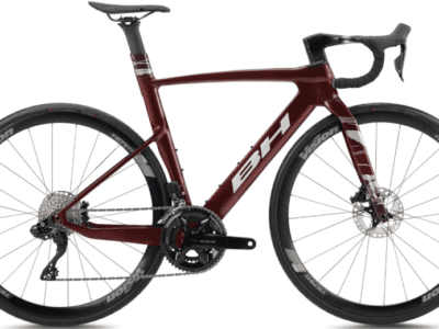 Vélo BH AEROLIGHT 6.0 Shimano 105 Di2 12V 2026 Rouge bordeaux