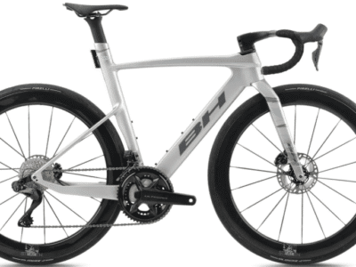 Vélo BH AEROLIGHT 8.0 Shimano Ultégra Di2 Powermeter 12V 2026 Silver Blue