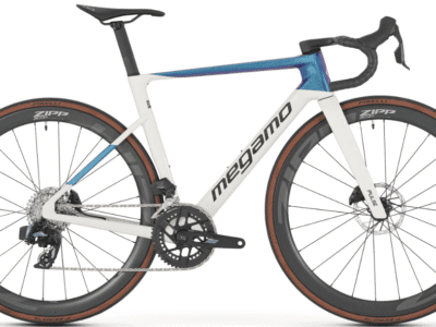 Vélo MEGAMO PULSE 07 Carbone SRAM Rival AXS PowerMeter 12V 2026 White Blue