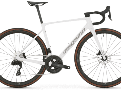 Vélo MEGAMO RAISE 05 carbone Shimano Ultégra Di2 12V 2026 White