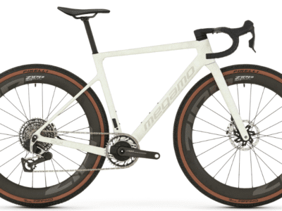 Vélo Gravel MEGAMO SILK 00 Sram Red AXS 13V Powermeter 2026 Jade Beige