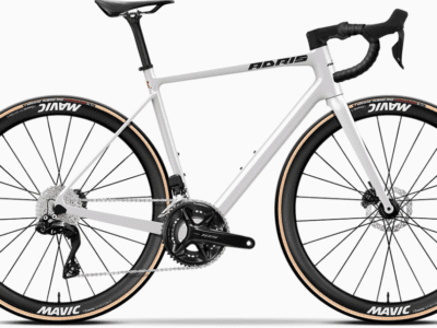 Vélo ADRIS L'ENDURANCE Carbone Shimano 105 Di2 12V Blanc Nacré (Made In France)