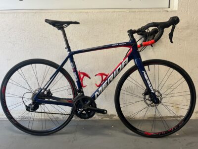 Vélo MERIDA SCULTURA 4000 Carbone Bahrain Shimano 105 Disc 11V " Occasion"